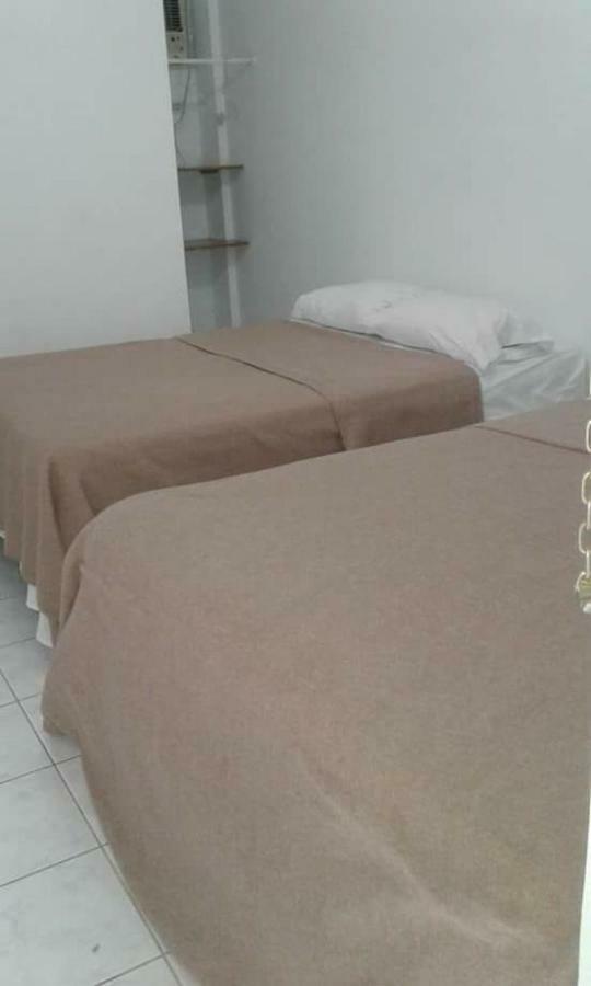 Hotel Manhattan Salinas 萨利纳斯 外观 照片